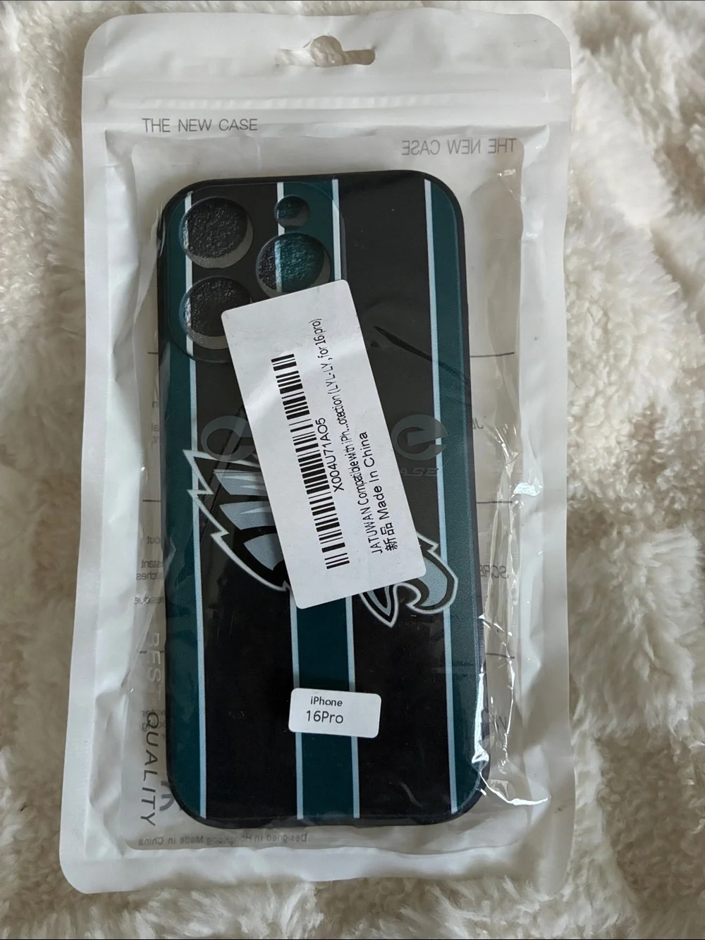HOT Ultra Slim Philadelphia Eagles iPhone 16 Pro case NEW, NIP